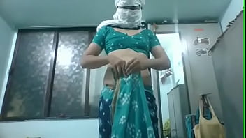 Crossdresser indian in saree