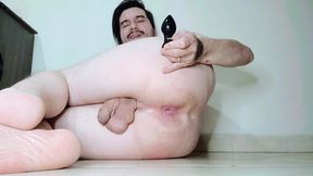 Trying out plug and Dildos