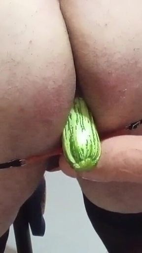 Dildo and Zucchini, a Beautiful Combination of Pleasure.