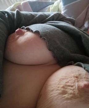 Pamper tits and cuddle with licking? 🍒