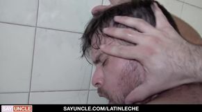 'Latino Renovator Inhales man sausage As additional Service'