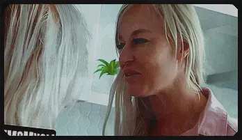 Annie Archer & London River: Lesbian Dildo Passion