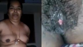 Bangladeshi ak mota aunty'r akorshonio MMS porn video faash!