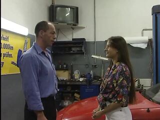 Wench widens legs on top of a car as a biggest schlong thrusts her snatch