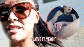 Newbies - Sexy Girl Orgasms in a Taxi Ride