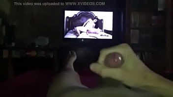 una paja viendo porno