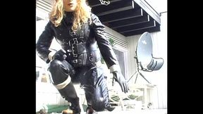 Roxina2006TrashDollsInRubberBootz210406XL.MPG