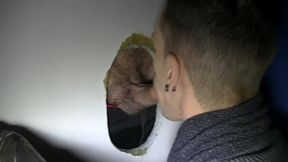 aaron suce son pote et lui donne son cul dans un cruisingaaron suce son pote en...