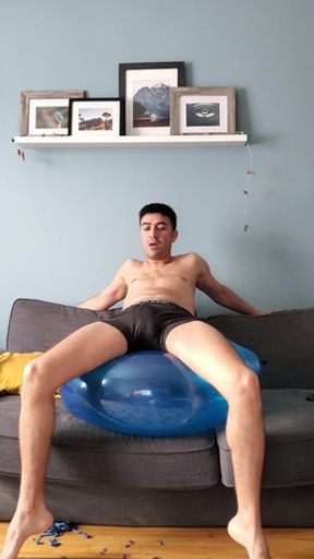 Blow to bounce a big 24 inch balloon