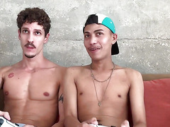 NOVINHO PERDEU A APOSTA NA GAME E TEVE DE ME MAMAR E DE