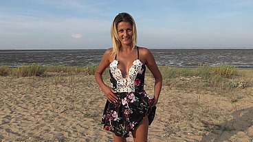 Epoustouflante de beauté, voici Lylou, 25ans !