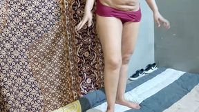 Desi girl pleasing herself with banana