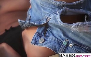Babes  sally charles  soft touch solo masturbada
