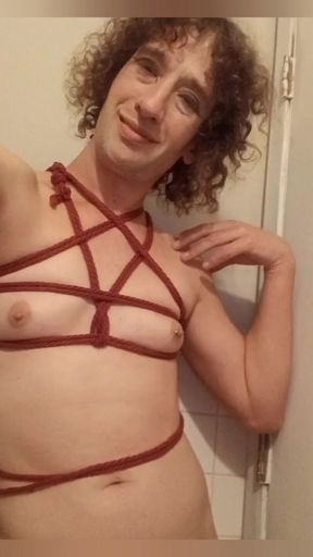 Nude Self-posing 299