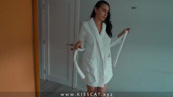 Stepmommy Kis Forgets to Pull Out - Unplanned Creampie