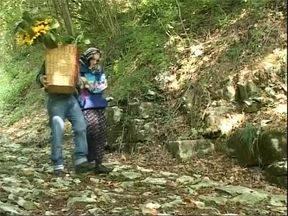 Outdoor granny ass fuck with facial