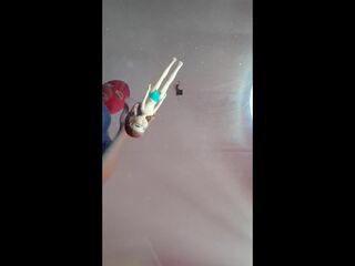 GIANTESS FEET , GLASS VIEW , AND SHRINKING FOOT WOMAN
