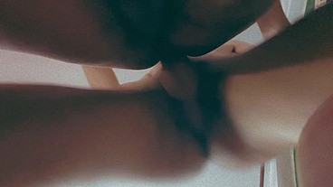 BlowjobqueenTs - novinho nerd veio do jogo comer o cuzinho da travesti gostosa