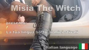 Boots worship in the car - Dedicato al leccatore di stivali