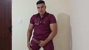 YURI GAÚCHO - BRAZILIAN BEAR XXL COCK BIG CUMSHOT