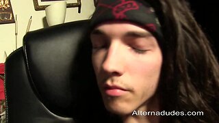 Rocker dude jacks his chubby penis