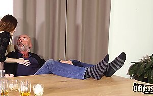 Fucking tight vagina making her wet for grandpa