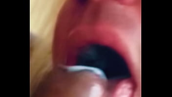 HOT VENEZUELAN  CUMSHOT IN SURFERS MOUTH