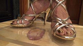 Gold Strappy Sandals Smashing a Cock Under Glass - FULL HD 1080p WMV