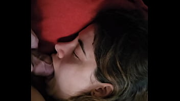 Despiertan a Lulita Star con un vergazo en la boca