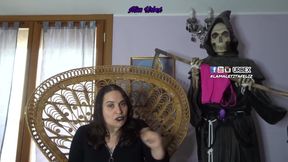 Italian Amateurs Fuck in Abandoned Gothic Building