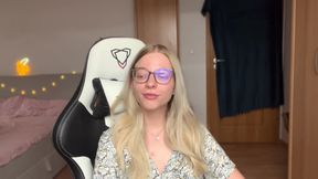 3 Types of Chastity Slaves