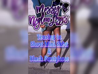 MissyNylonLeggs - Teasing in Ebony Hose