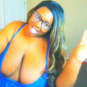 Ebony Webcam Model Trina Foxx, Big tits, big boobs..Twerk