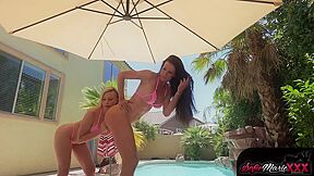 Blonde Stretches Sofie Maries Mature Pussy Using Dildo