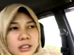 malay- tudung jahil 1