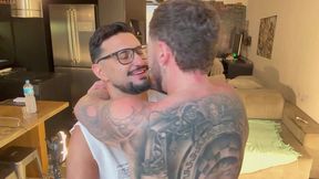 marcos goiano - fodido pelo vizinho tatuado - macho peludo fodendo e gozando dentro