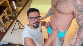 marcos goiano - fodido pelo vizinho tatuado - macho peludo fodendo e gozando dentro