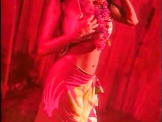 Brunette hair screwed in a hawt anal three-some