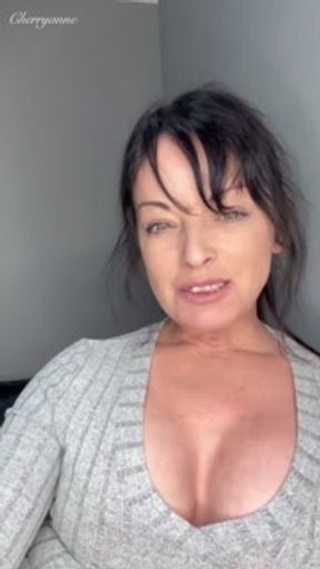 Smoking mature milf