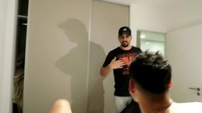 z b 25 tres dias sin tener que salir a buscar quien me coja porque mi hijastro me cojio mucho y despues se sumo uno de mis maridos
