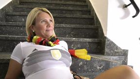 German fan seduces fangirl in intense encounter