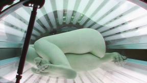 ”Cam in Public Tanning Bed”