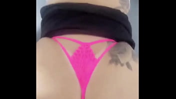 CASAL SEXO CASEIRO! ESPOSA FAZENDO UM STRIPTEASE, SEXO AMADOR!