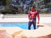 King Spandex on the prowl in public