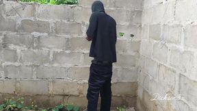 Ebony slime waist bang hard on the wall in an uncompleted building