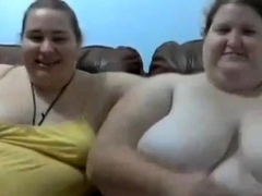 Big Beautiful Lesbians on Webcam Show Off Their Curves