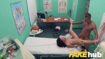 Tattooed brunette with fake tits squirts hard on Czech cock in hospital