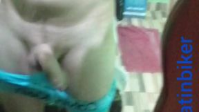 Muscle man wanks big cock in private