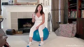 Sherry Lee In Masturbates On Her Carpet After Yoga