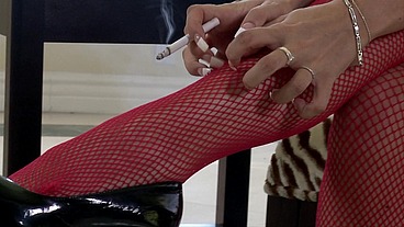 Brooke Lee And Charley Attwell Are Lesbian And Glamorous